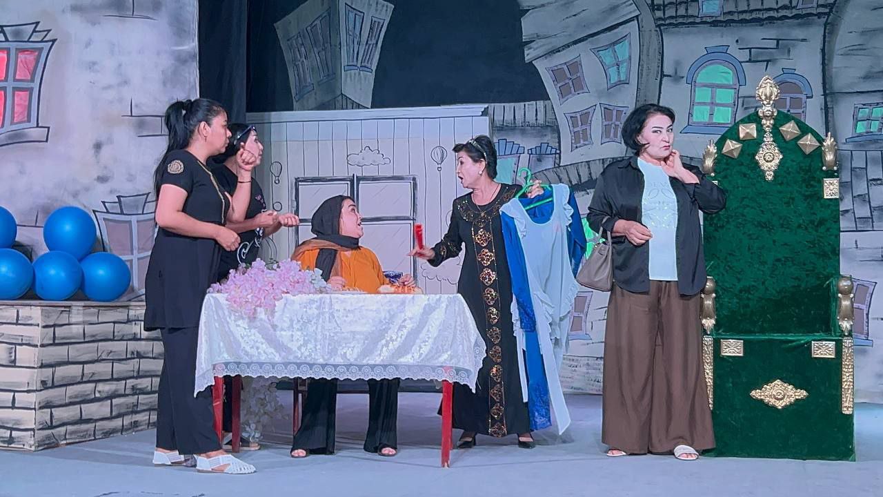 Kostyumyor Shoira Teshaboyevaning 65 yosh yubileyi!