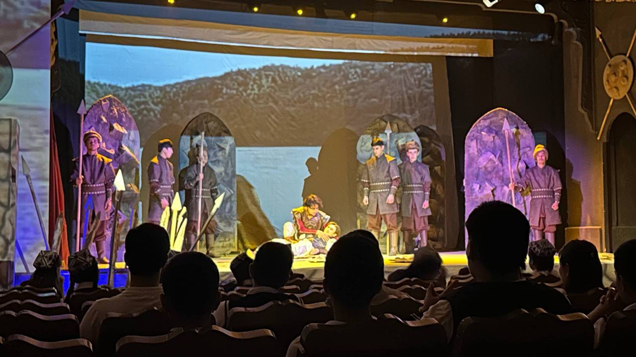 Anda jonim qoldi mening spektakli premerasi